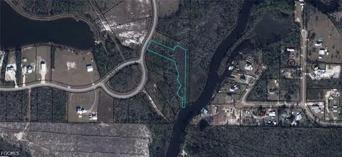 603 Wide Water Cir, Wewahitchka, FL 32465