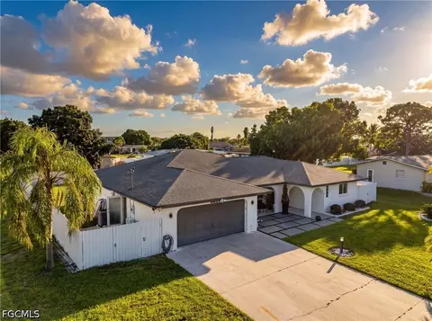 713 SE 43rd St, Cape Coral, FL 33904