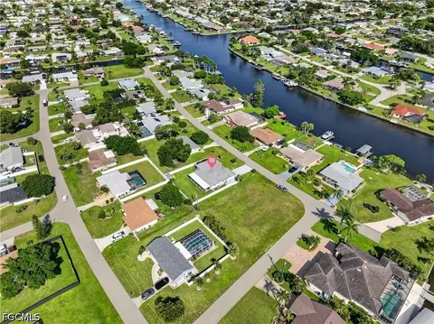 713 SE 43rd St, Cape Coral, FL 33904