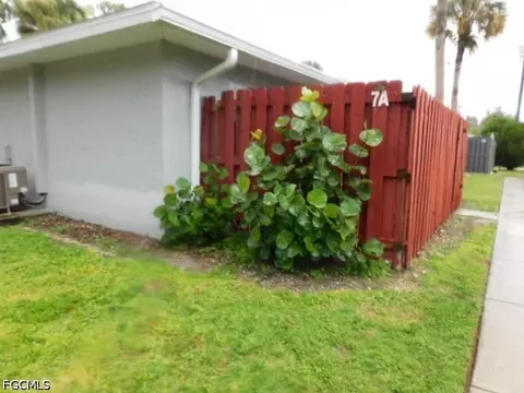 1165 Palm Ave #7A, North Fort Myers, FL 33903