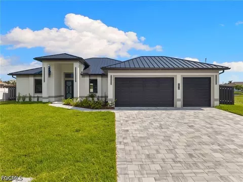 1516 NE 2nd Ter, Cape Coral, FL 33909