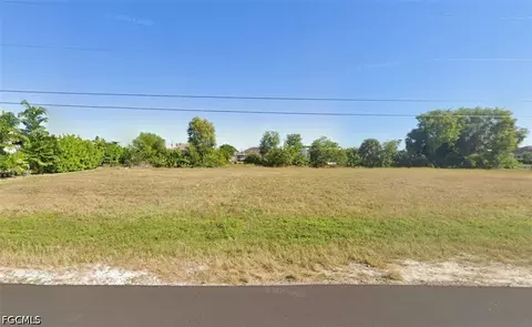3807 SW 17th Pl, Cape Coral, FL 33914