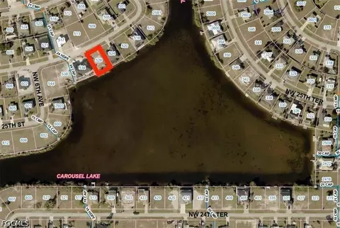 528 NW 25th Ter, Cape Coral, FL 33993