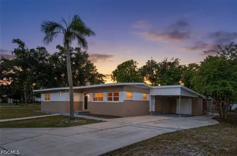 5131 Aragon Way S, Saint Petersburg, FL 33705
