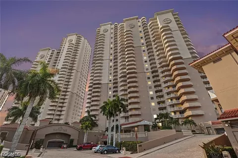 2090 W 1st St #E2505, Fort Myers, FL 33901