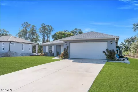 2617 53rd St W, Lehigh Acres, FL 33971