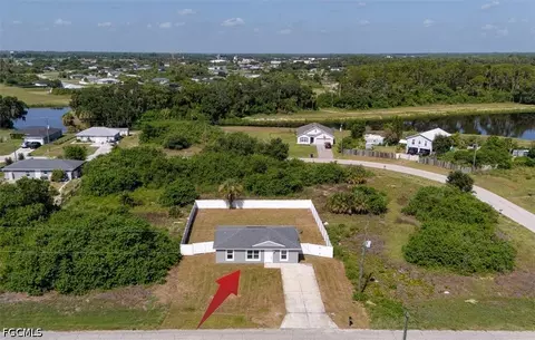View/Area - 3113 Pebble Ln, Labelle, FL 33935 photo 4 of 10