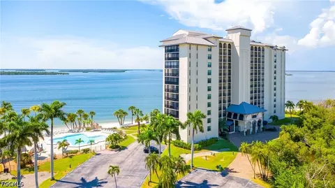 17080 Harbour Point Dr #711, Fort Myers, FL 33908