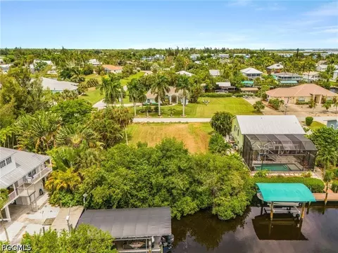 5417 Martin Cv, Bokeelia, FL 33922