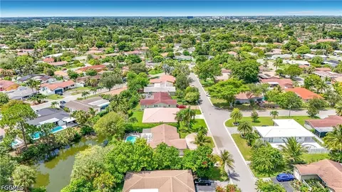 7511 42nd Dr NW, Coral Springs, FL 33065