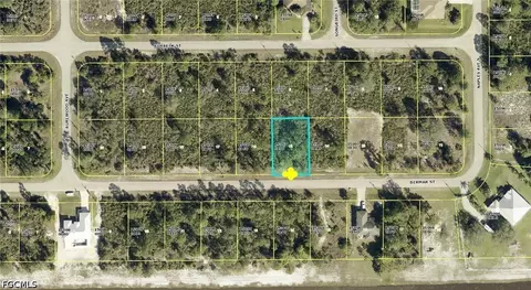 1265 Bermar St, Fort Myers, FL 33913