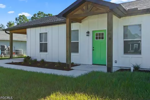 Exterior - 2004 Grayson Ave, Alva, FL 33920 photo 1 of 6