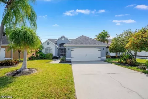 15064 Cloverdale Dr, Fort Myers, FL 33919