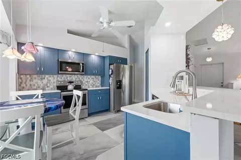 601 Mohawk Pkwy, Cape Coral, FL 33914