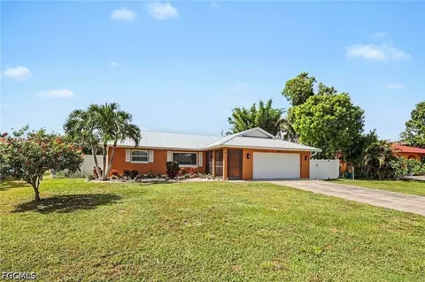 918 Gleason Pkwy, Cape Coral, FL 33914