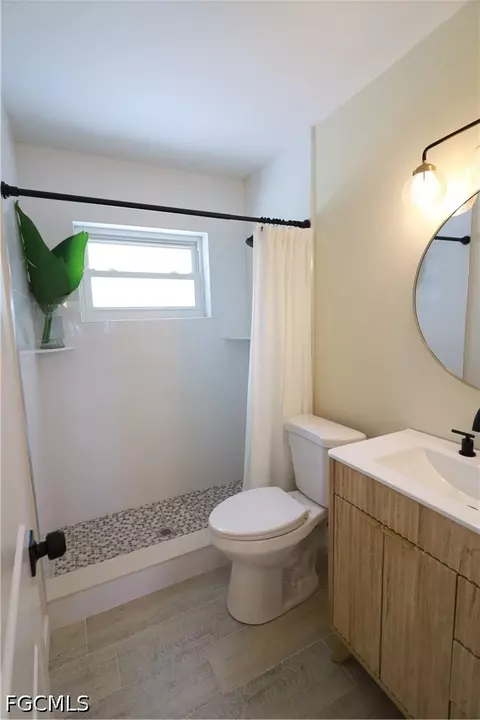 Bath - 20710 Sandy Ln, Estero, FL 33928 photo 1 of 3