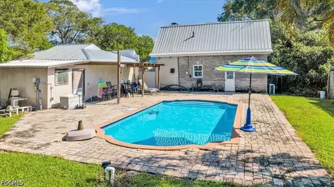 Exterior - 236 E Arcade Ave, Clewiston, FL 33440 photo 7 of 10
