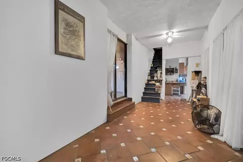 Entry Way - 236 E Arcade Ave, Clewiston, FL 33440 photo 4 of 4