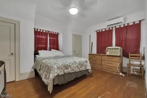 Bedroom - 236 E Arcade Ave, Clewiston, FL 33440 photo 4 of 5