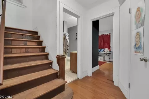 Entry Way - 236 E Arcade Ave, Clewiston, FL 33440 photo 3 of 4