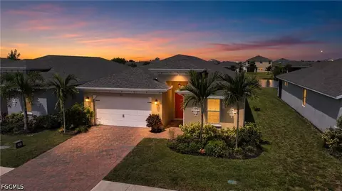 719 Heather Lake Ave, Cape Coral, FL 33993