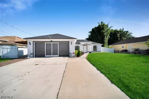 3203 36th St SW, Lehigh Acres, FL 33976