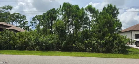 8165 Agate St, Port Charlotte, FL 33981