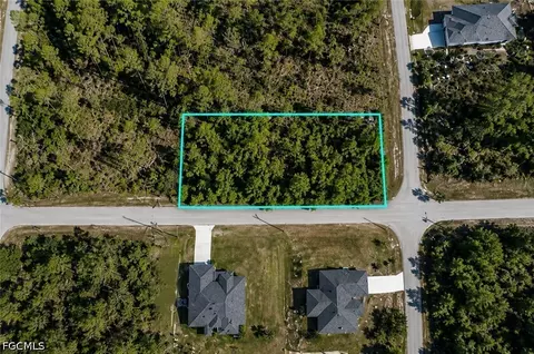 2101 Canton Ave, Alva, FL 33920 photo 2