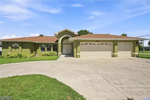 1239 SE 23rd Ave, Cape Coral, FL 33990