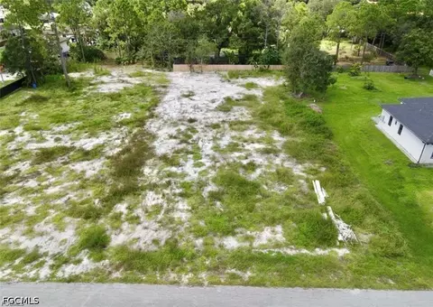 609 Columbus Ave, Lehigh Acres, FL 33972