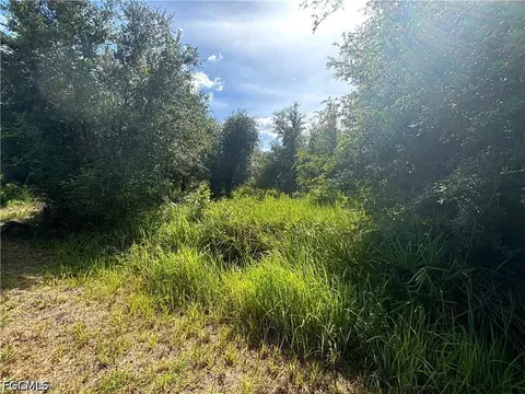 809 5th Ave E, Lehigh Acres, FL 33972