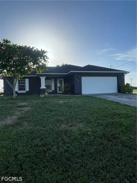 1522 Nelson Rd N, Cape Coral, FL 33993