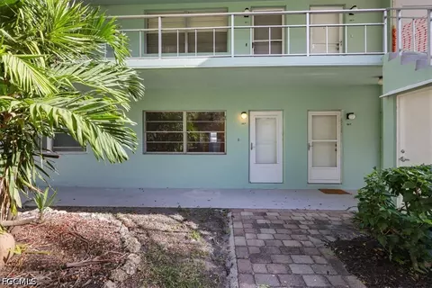 3225 E Riverside Dr #63F, Fort Myers, FL 33905