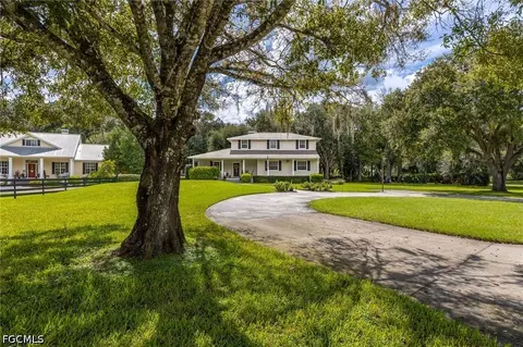 4691 Long Lake Dr, Fort Myers, FL 33905