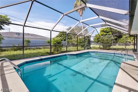 410 SE 2nd St, Cape Coral, FL 33990