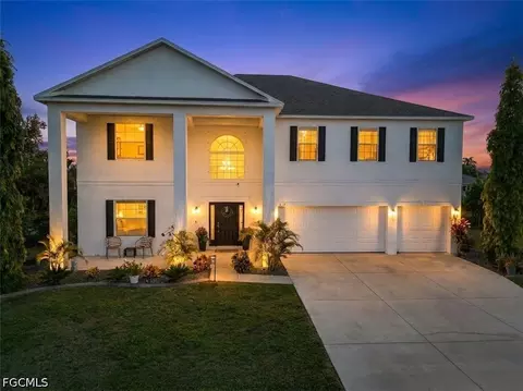 812 SW 11th Ct, Cape Coral, FL 33991