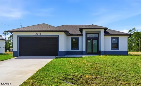 2913 24th St W, Lehigh Acres, FL 33976