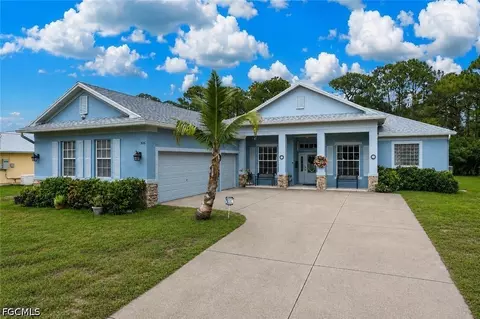 816 Palmetto Ave, Lehigh Acres, FL 33972