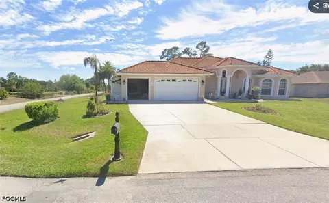 2606 E 9th St, Lehigh Acres, FL 33936