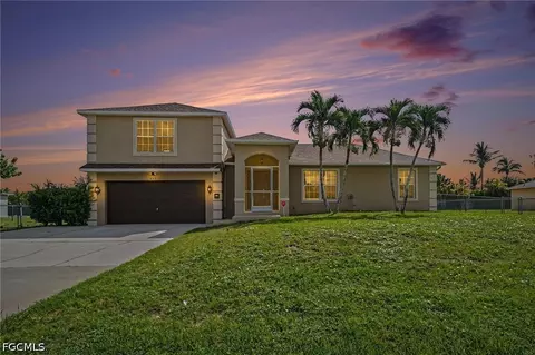 615 Nicholas Pkwy W, Cape Coral, FL 33991