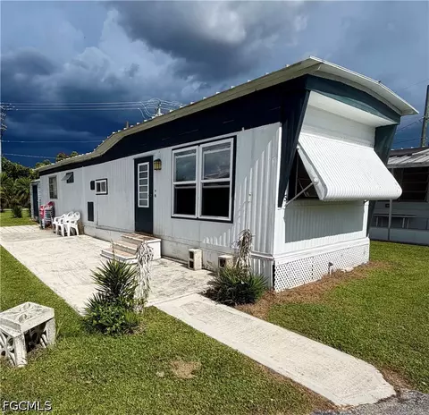2012 S Olga Dr #5, Fort Myers, FL 33905
