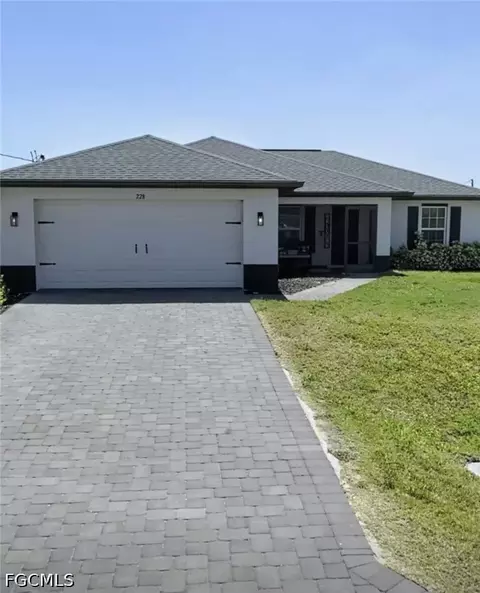 228 NE 26th St, Cape Coral, FL 33909