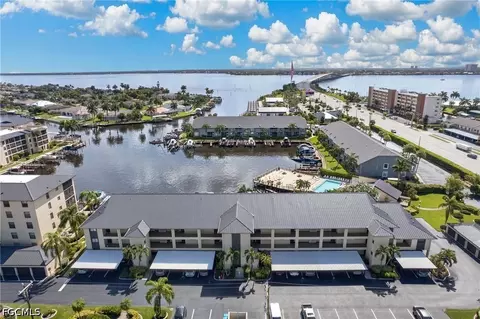 4719 SE 17th Pl #103, Cape Coral, FL 33904