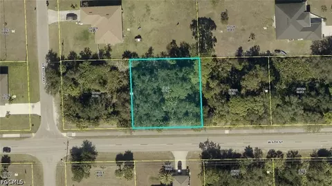 704 W 6th St, Lehigh Acres, FL 33972