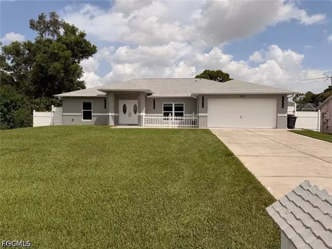 8164 San Carlos Blvd, Fort Myers, FL 33967