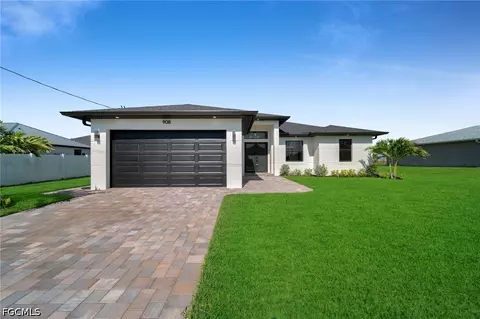 908 NE 11th Ave, Cape Coral, FL 33909