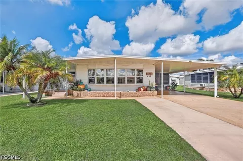 633 Forest Palm Ct, North Fort Myers, FL 33917