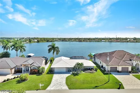 809 SW 2nd Ave, Cape Coral, FL 33991