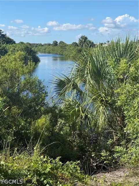 3714 NW 41st Ln, Cape Coral, FL 33993