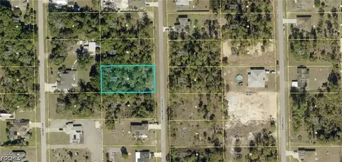 709 Wellington Ave, Lehigh Acres, FL 33972
